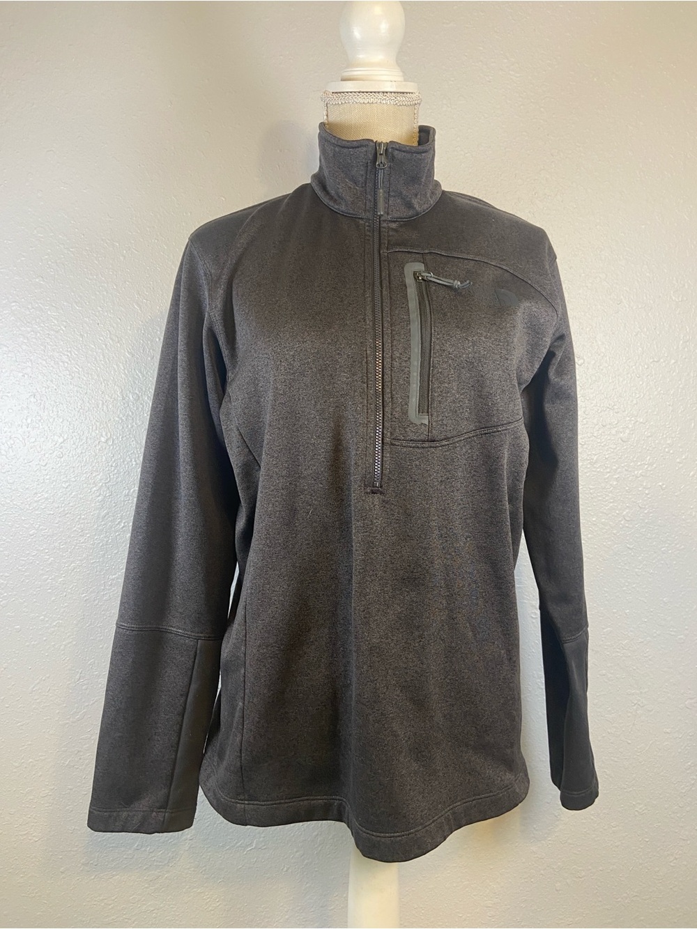 Athleisure Outdoor Hiking The North Face Quarter Zip Men's Pullover Size Medium